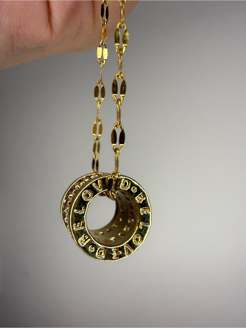 Gold Chain Necklace with Crystal Pendant - Picture 4 of 6